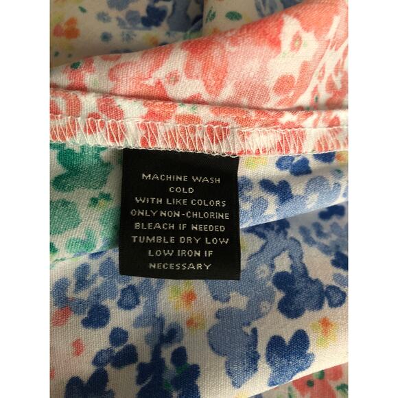 Investments Floral Top Woman 1X Flutter Sleeve NEW - Picture 6 of 7